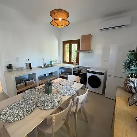 Patmian Charm 2 Bedrooms * Pátmos